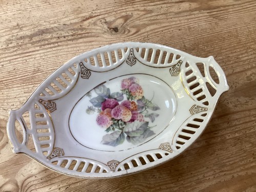 Trinket dish vintage - dish,