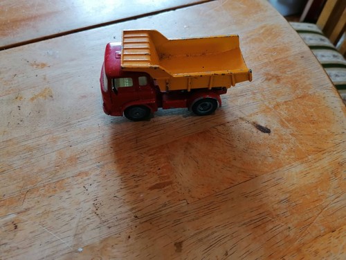 Corgi earth dumper tipper - earth,