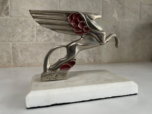 Car mascot for - , amilcar