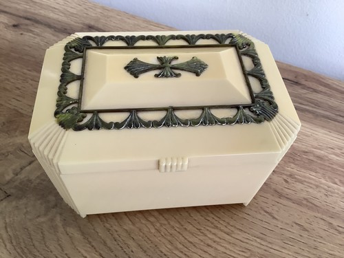 Vintage celluloid jewellery - vintage,