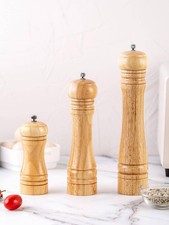 1Pc Oak Wooden Manual Pepper