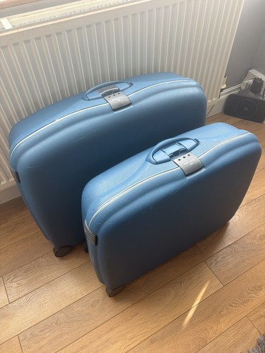 Samsonite hard shell - samsonite,