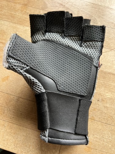 Gehmann fingerless target - fingerless,