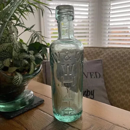S ld white flagon - r., w