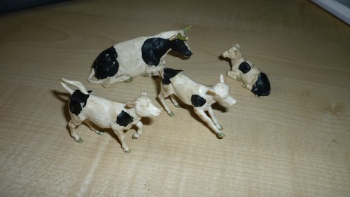 Vintage britains farm - farm, friesian