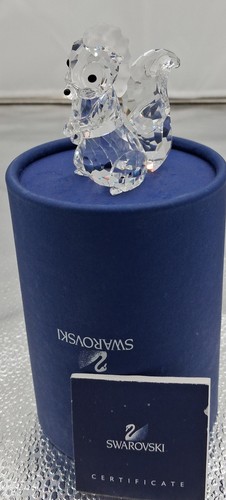 Swarovski flower skunk disney - flower,