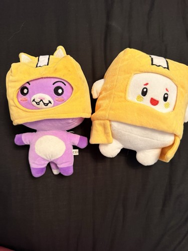 Lanky box plushies - box,