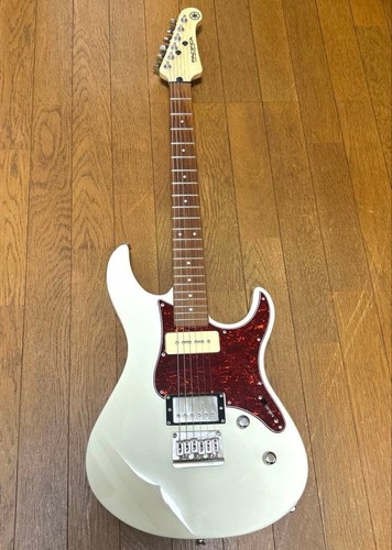 Yamaha pacifica311h - yamaha,