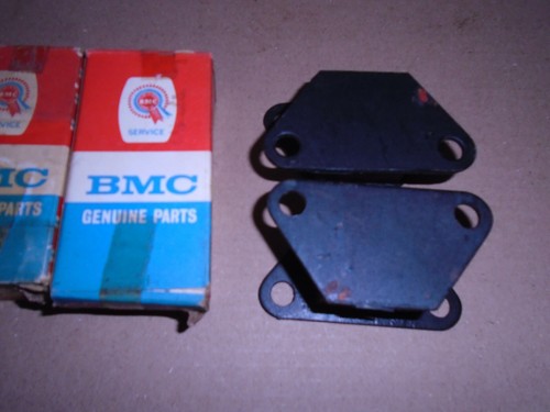 Nos bmc radiator mountings - bmc,