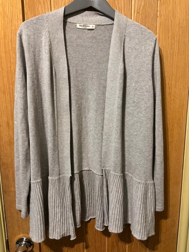 Vgc light grey - , knit