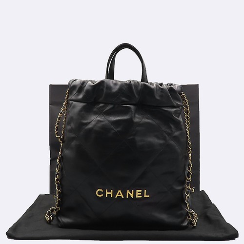 Chanel black quilted - chanel,