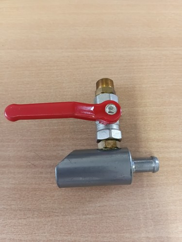 Sandblasting valve with - , lever