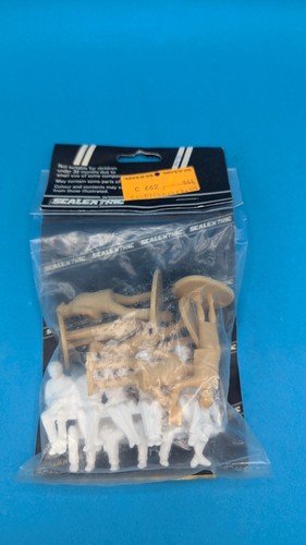 Scalextric c662 spectators - c662,