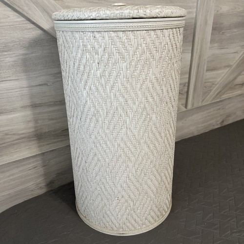 Vtg white woven rattan - vtg,