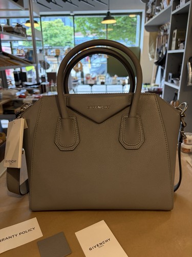 Givenchy antigona shoulder bag - givenchy,