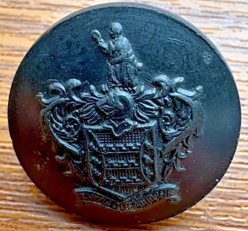 Heraldic livery button black - heraldic,