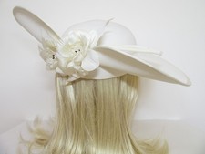 CAPPELLI CONDICI CREAM HAT FLOWERS LADIES MOTHER BRIDE WEDDING RACES HATINATOR