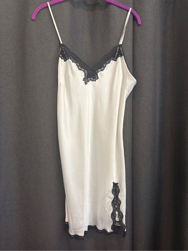 Vintage victoria secret - victoria's,