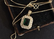 Vintage Style Emerald Color