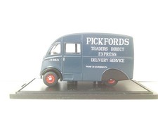 Oxford Diecast Commer Q25 -