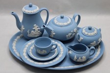 VINTAGE WEDGWOOD MINIATURE