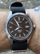 PULSAR YT57 KINETIC SPORTS ADVENTURE STYLE WATCH - BLACK DIAL