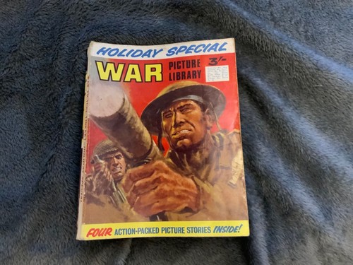 War picture library holiday - war,