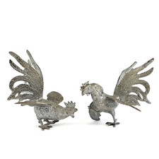 Pair of Pewter fighting cockerel figurines (4" tall)