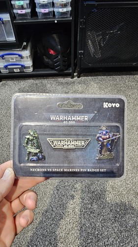 Necrons space marines pin - necrons, vs