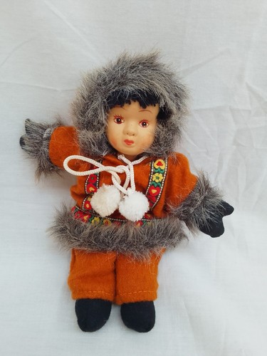 Small eskimo inuit doll with - small,