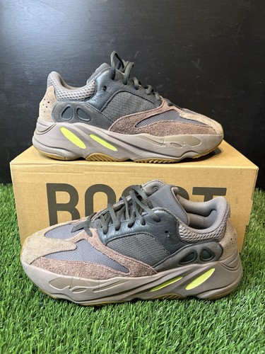 Size adidas yeezy - 10.5,