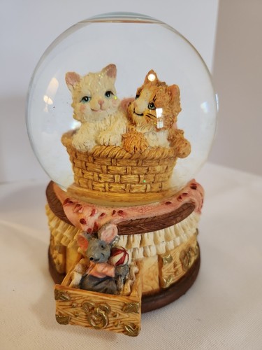 Cats musical globe plats - cats, globe,
