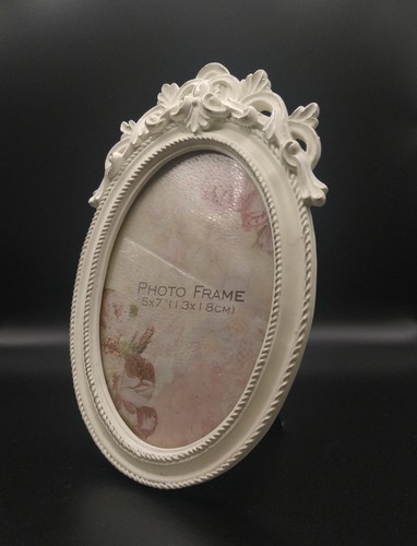 Photo frame oval ornate off - oval,