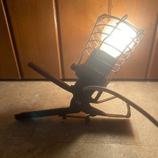 VINTAGE INDUSTRIAL GRIPPER CAR MOTOR MECHANIC GARAGE WORKSHOP INSPECTION LAMP