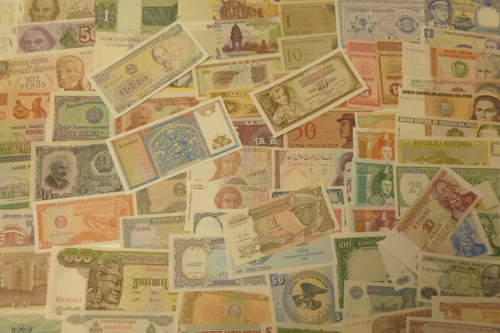 Uncirculated world banknotes - uncirculated,