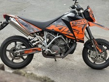 kTM 950 Super Moto Motorcycle