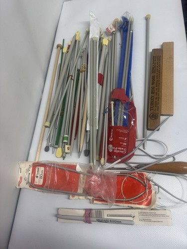 Mixed lot knitting needles - lot,