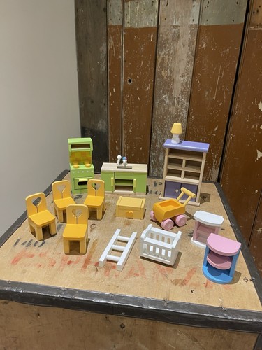 Toy van furniture - le,