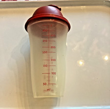 Vintage Tupperware Quick Shake