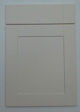 Howdens burford matte - matte, cream