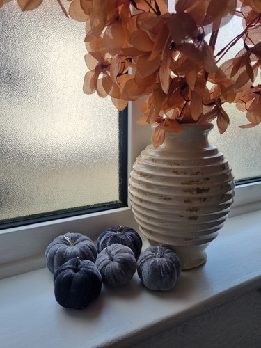 Small grey velvet covered - 5,
