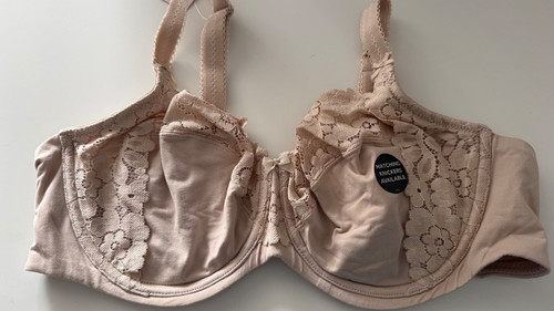 Bnwt almond cool - bnwt,