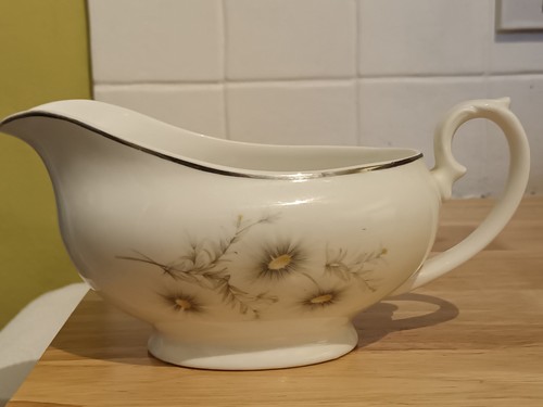 Mayfair fine bone china gravy - bone,