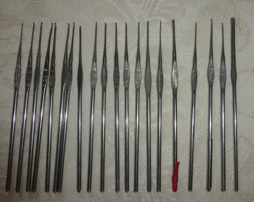 Lot vintage metal - of, 20