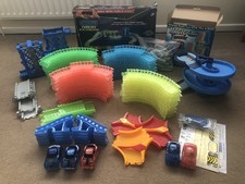 Magic Tracks Glow Track Set