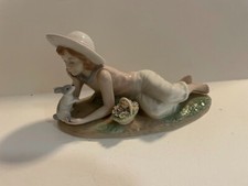 Nadal Girl with rabbit and