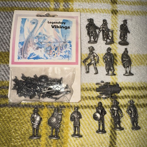 Vintage military figures - vintage,