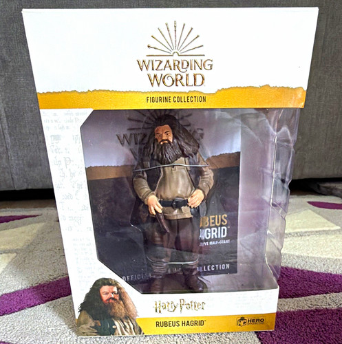 Wizarding world figurine - world,