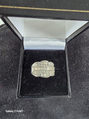 18ct white gold 35ct - gold, 1.35ct