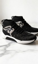 Sketchers Trainers 5 Mark